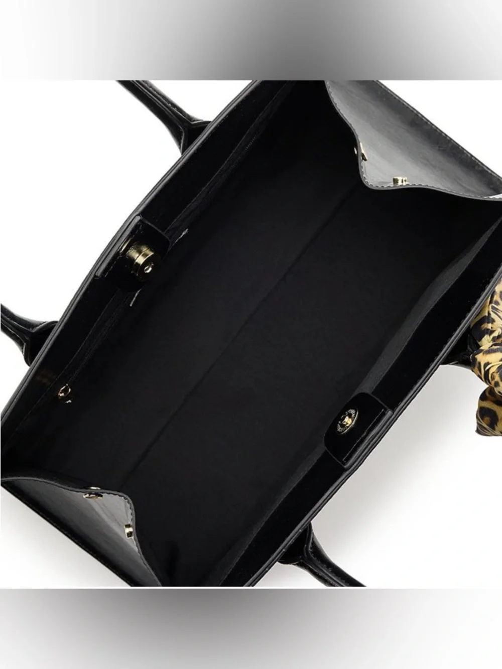 Madden Girl satchel keychain madden